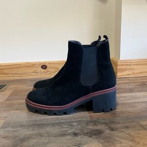 Antonio de falia black leather chunky 90s Y2K contemporary staple slip on boots